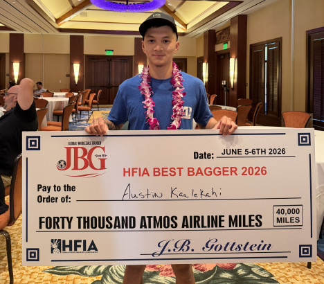 Meet Hawaii’s Best Bagger
